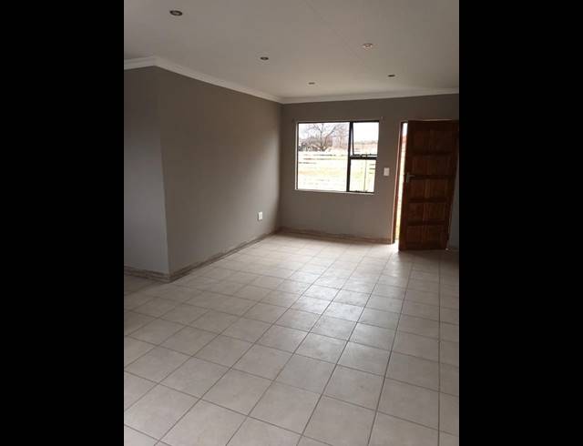 2 BEDROOM PROPERTY TO RENT IN VAN RYN
